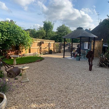 The Shack - Thatched Self Contained Annex Collingbourne Ducis المظهر الخارجي الصورة