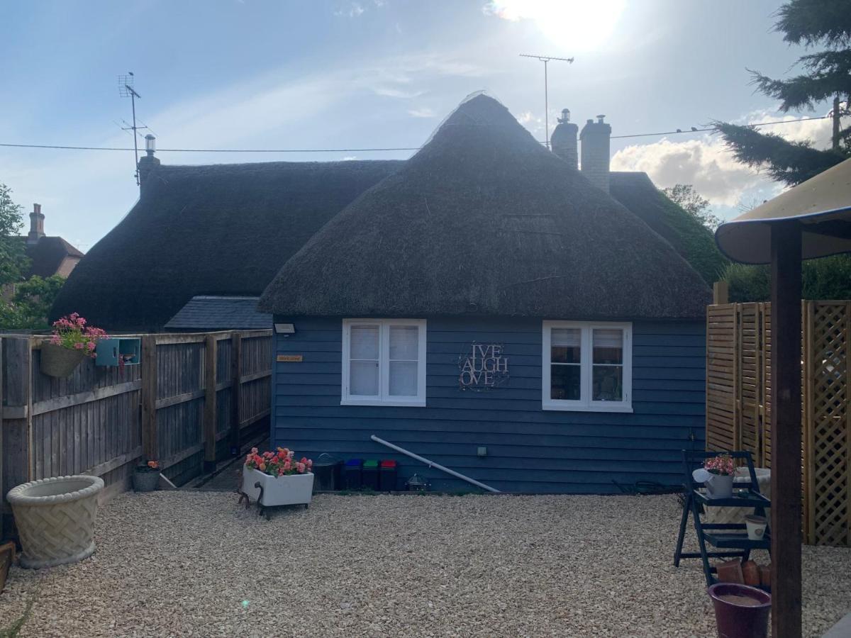 The Shack - Thatched Self Contained Annex Collingbourne Ducis المظهر الخارجي الصورة