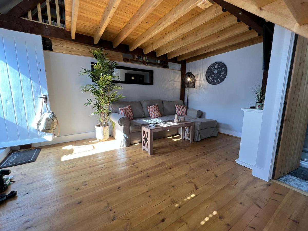 The Shack - Thatched Self Contained Annex Collingbourne Ducis المظهر الخارجي الصورة