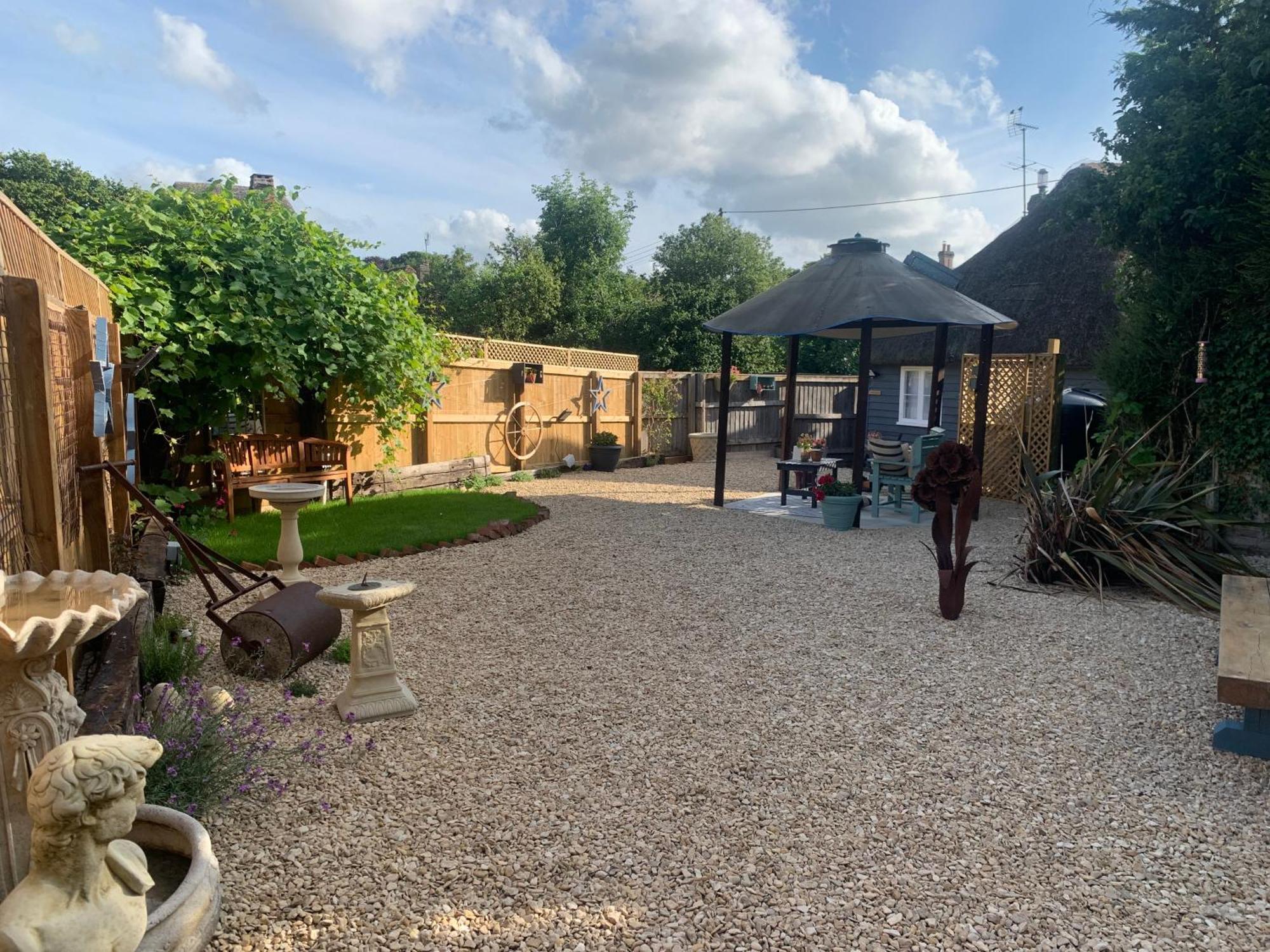 The Shack - Thatched Self Contained Annex Collingbourne Ducis المظهر الخارجي الصورة